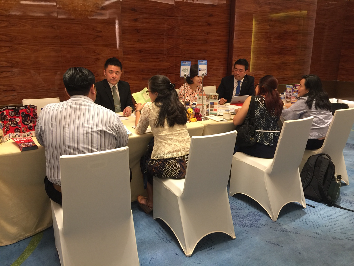 자카르타 여행사 사진.jpg